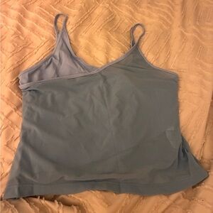 NWT Halara V Neck Contrast Mesh Skinny Casual
Cami Top Foggy Blue